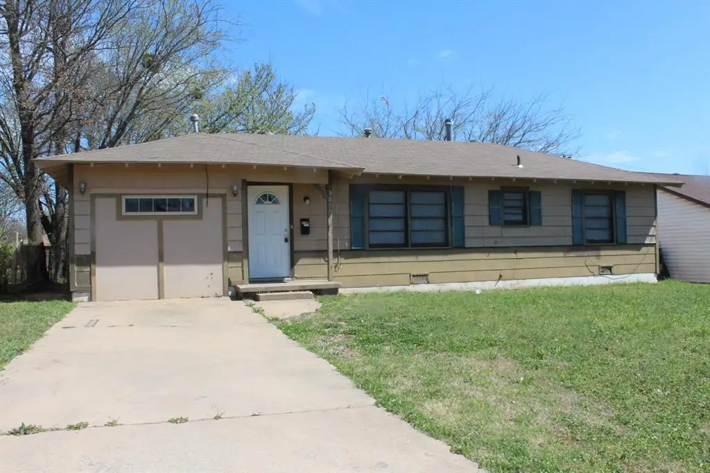 3800 Woodside Drive, Midwest City, OK 73110 - #1