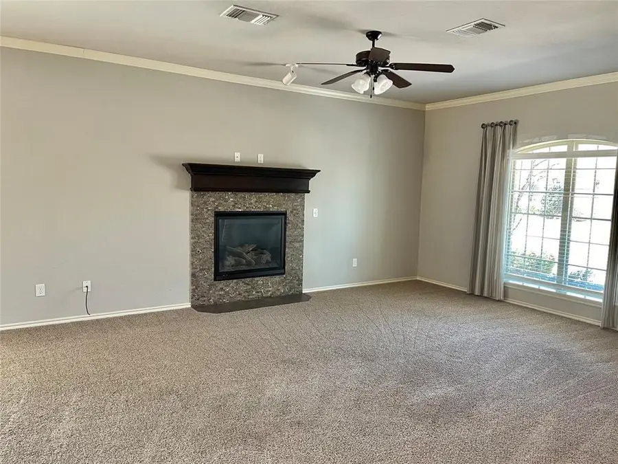 10316 Hawthorn Drive, Oklahoma City, OK 73120 - #2