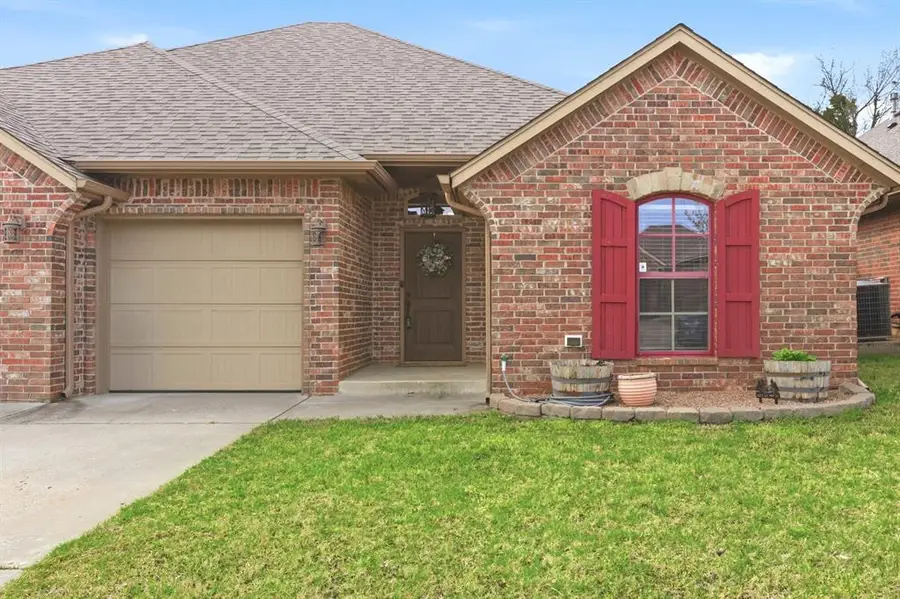 1812 NE 1st Street, Moore, OK 73160 - #3