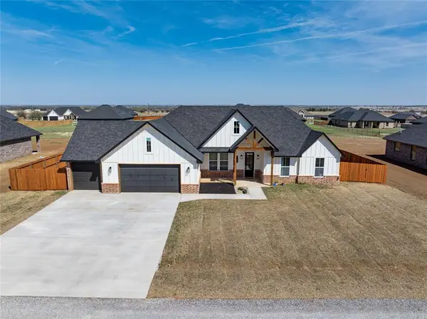 5488 NE Minnow Lane, Elgin, OK 73538