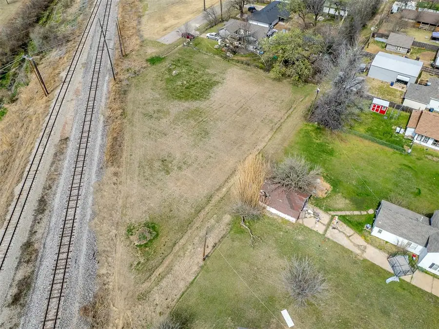 114 N Foster Avenue, El Reno, OK 73036 - #2