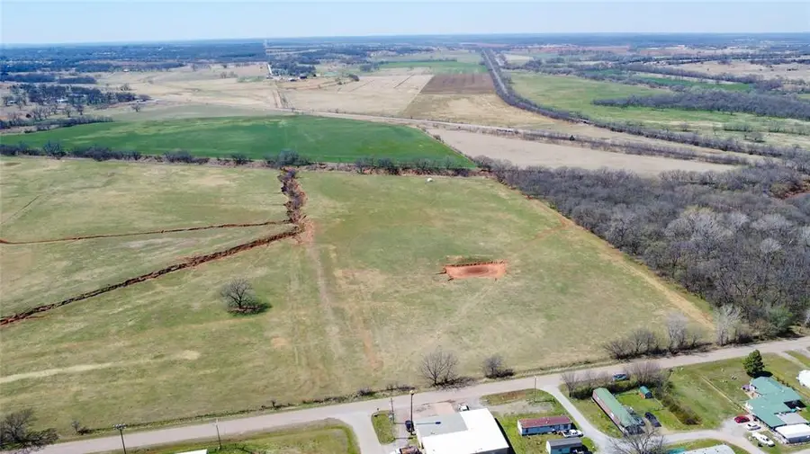 E 900 Road, Wellston, OK 74881 - #3