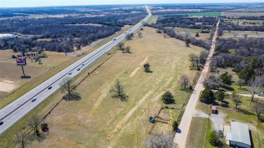 E Commercial Street, Chandler, OK 74834 - #2