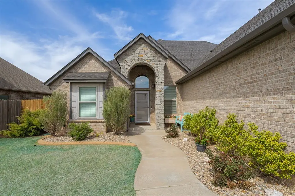 9305 NW 80th Street, Yukon, OK 73099 - #1