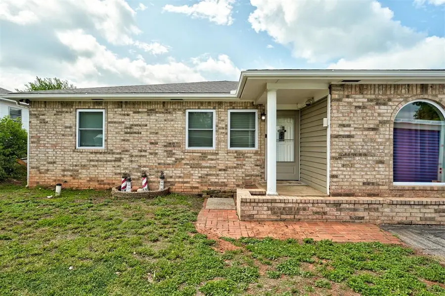 1827 W Vilas Avenue, Guthrie, OK 73044 - #3