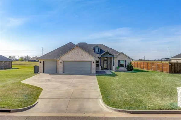 3888 Eastridge Circle Ne, Piedmont, OK 73078