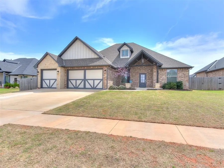 1124 Colonial Avenue, Tuttle, OK 73089 - #3