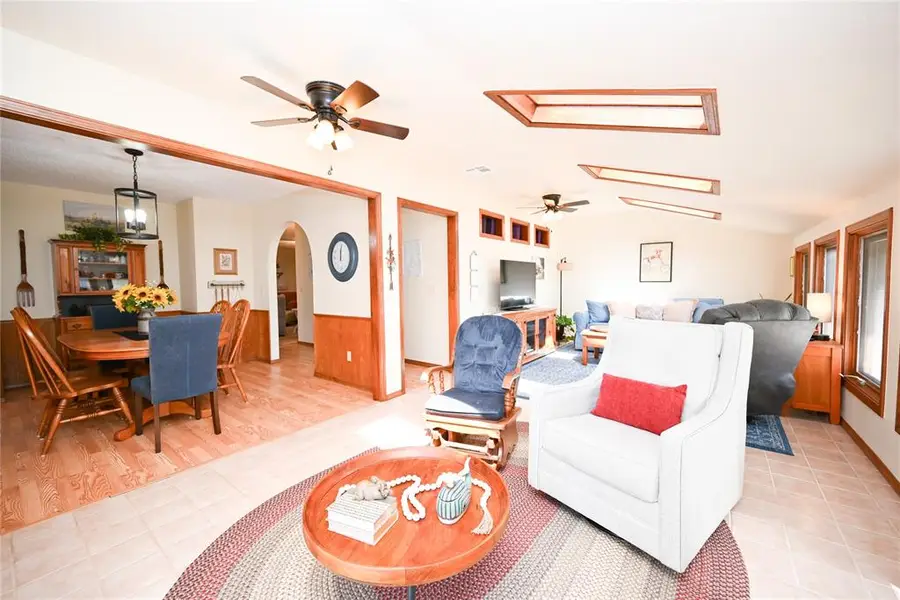 1608 N Pleasant Valley Road, Ninnekah, OK 73067 - #2