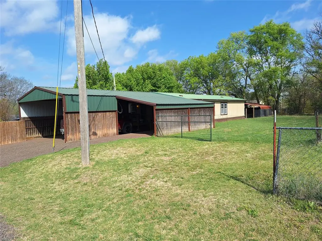 200 W 7th Street, Stratford, OK 74872 - #1