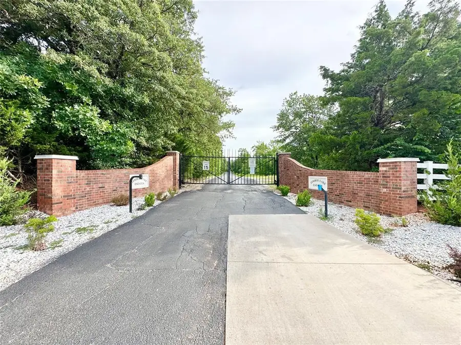 114 Timber Lake Drive, McLoud, OK 74851 - #2