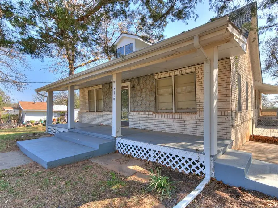 916 N Pine Street, Midwest City, OK 73130 - #2