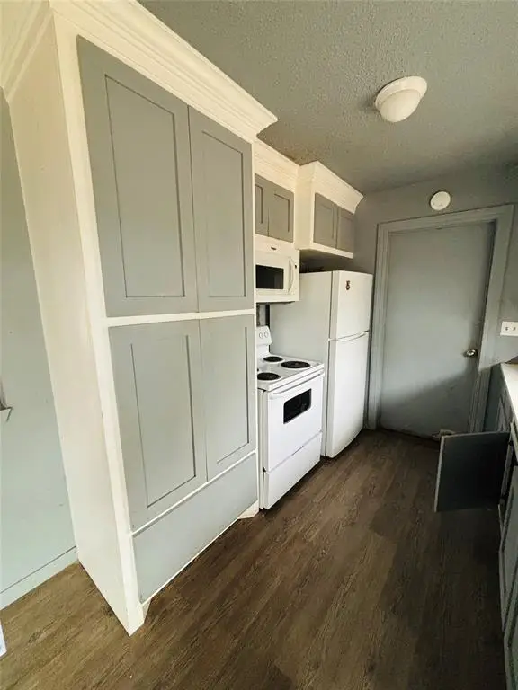 732 N Dallas Avenue, Moore, OK 73160