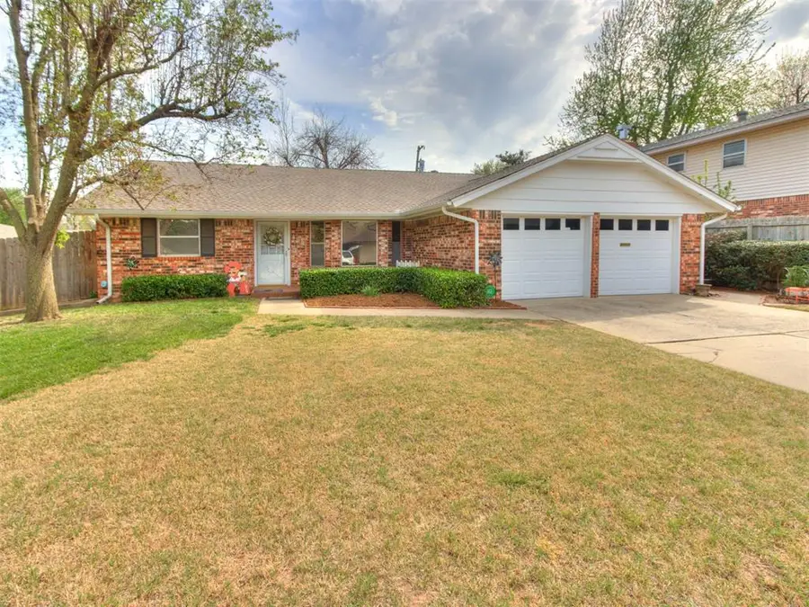 406 Kingston Drive, Yukon, OK 73099 - #3