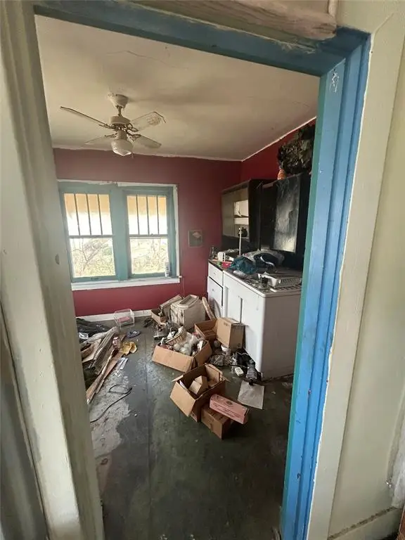 415 S A Street, Blackwell, OK 74631 - #2