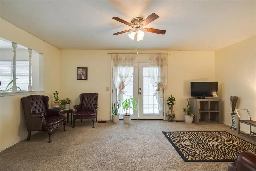 304 Lotus Avenue, Midwest City, OK 73130 - #3