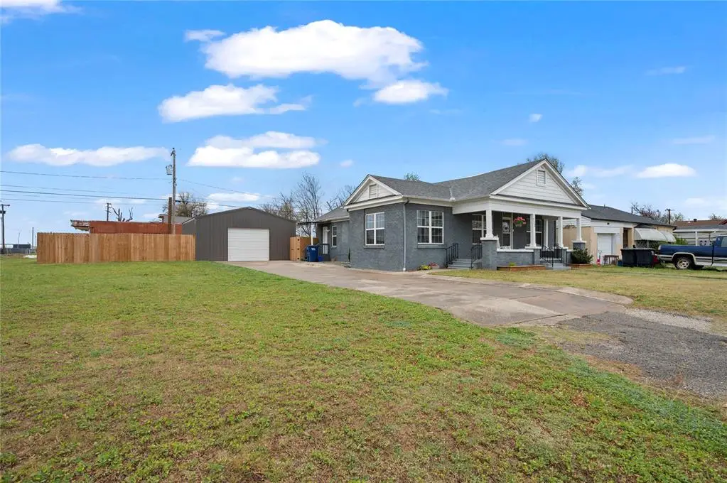 712 W Kirk Street, Shawnee, OK 74801 - #1