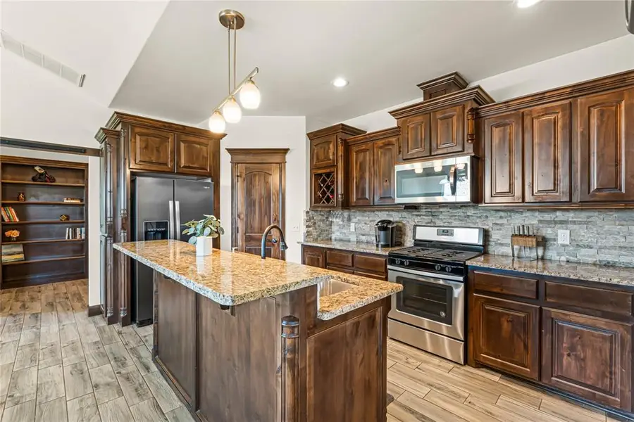 833 Glenwood, Moore, OK 73160 - #3