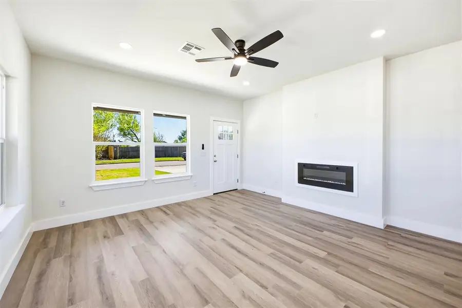 913 SE 43rd Street, Oklahoma City, OK 73129 - #3