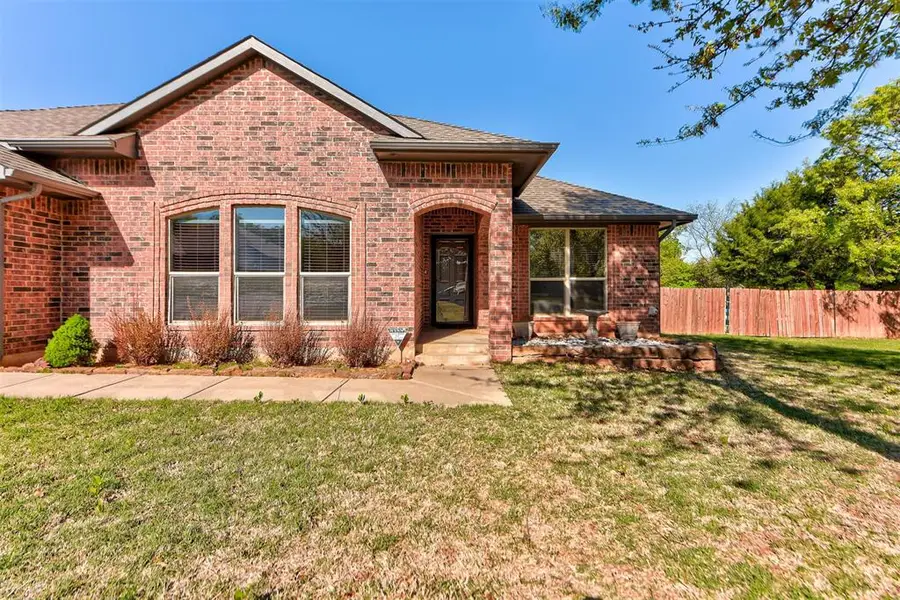 8687 Long Spur Trail, Edmond, OK 73034 - #3
