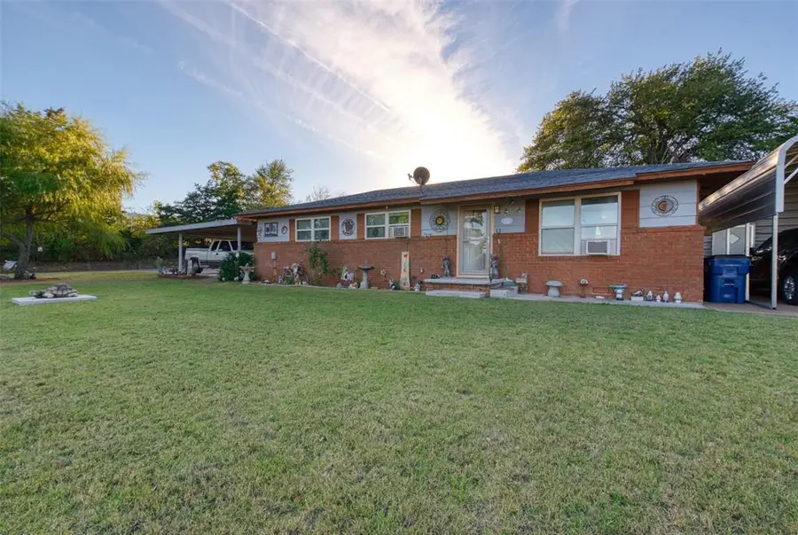 621 Clifford Avenue, Eakly, OK 73033 - #2