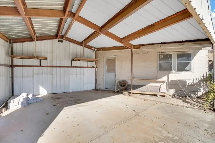 110 W Davis Street, Tipton, OK 73570 - #3