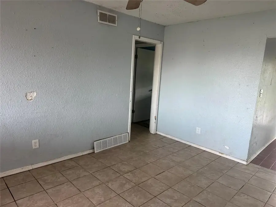 2708 SW 79th Street, Oklahoma City, OK 73159 - #3