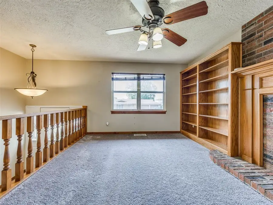 649 W Beam Avenue, Yukon, OK 73099 - #3