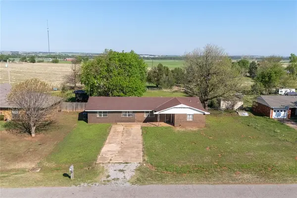 2024 E Robberts Avenue, Kingfisher, OK 73750