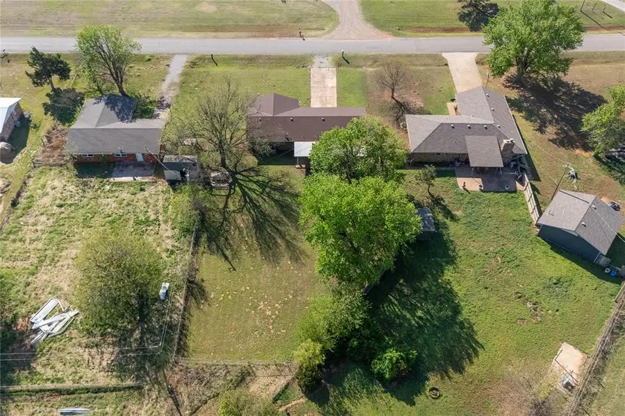 2024 E Robberts Avenue, Kingfisher, OK 73750 - #3