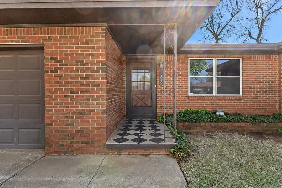 1319 S 11th Street, Kingfisher, OK 73750 - #3