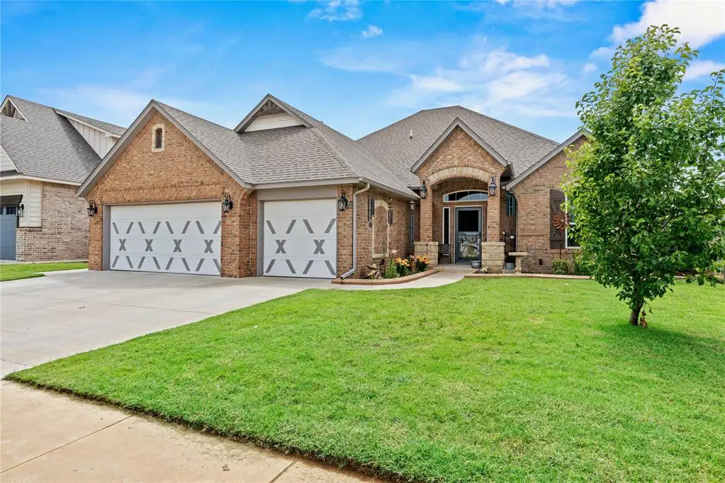 4813 Hidalgo Avenue, Mustang, OK 73064 - #1