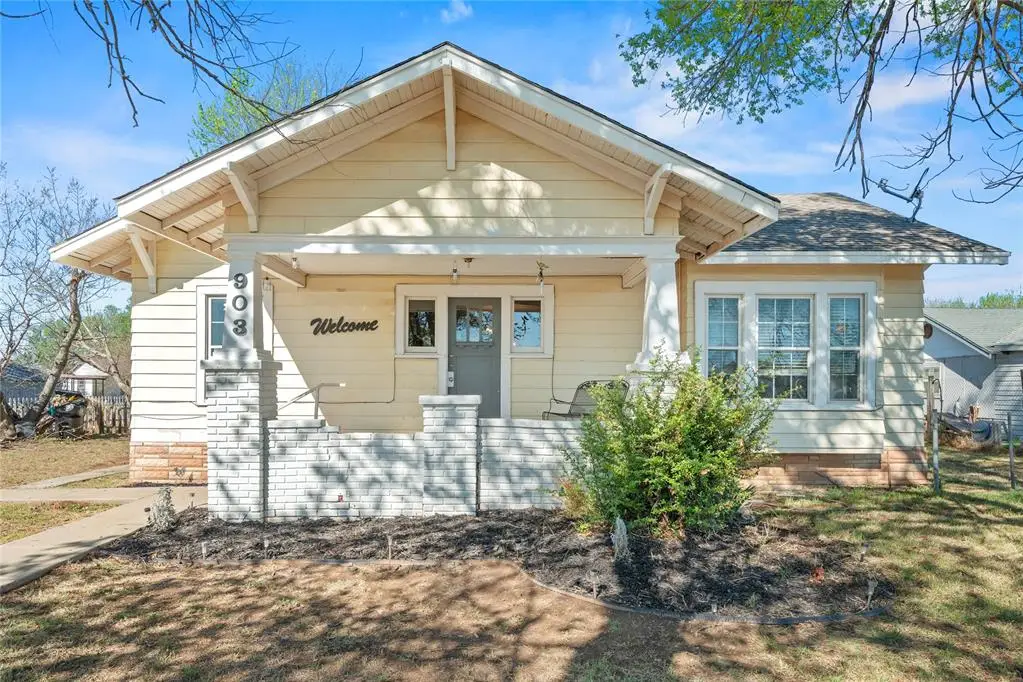 903 N Prouty Avenue, Watonga, OK 73772 - #1