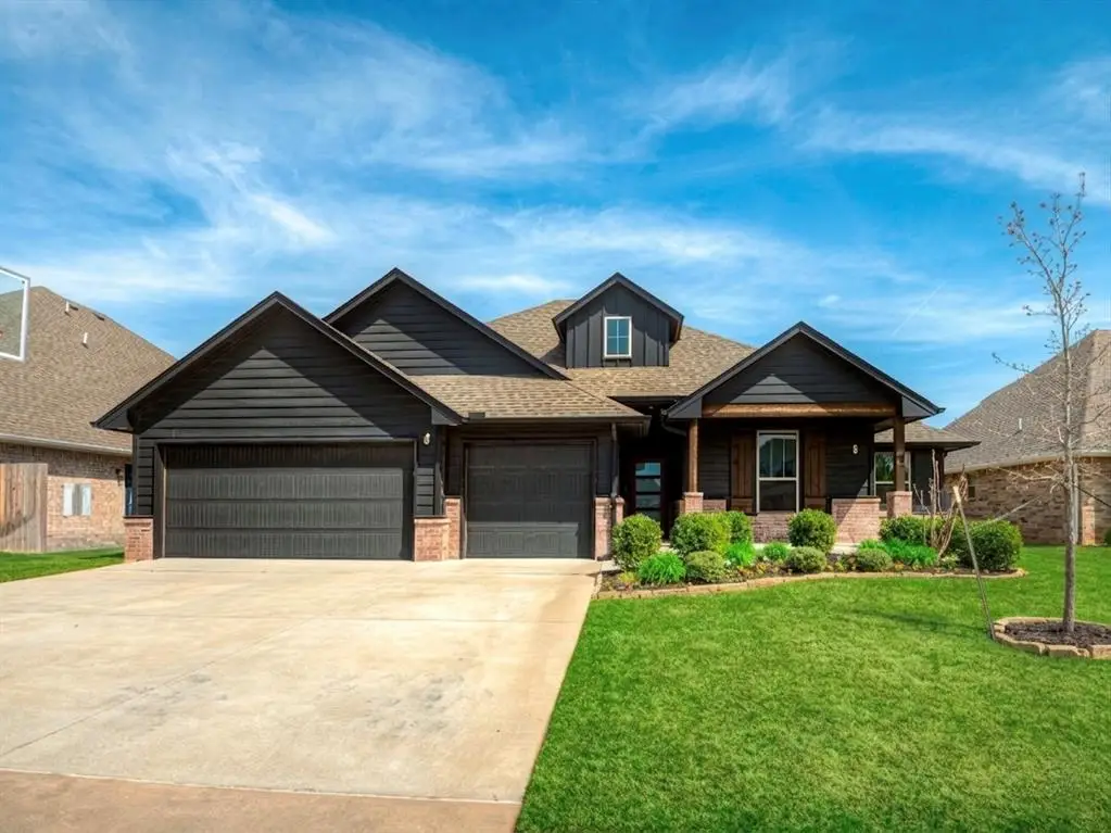 800 Chisholm Trails Drive, Yukon, OK 73099 - #1