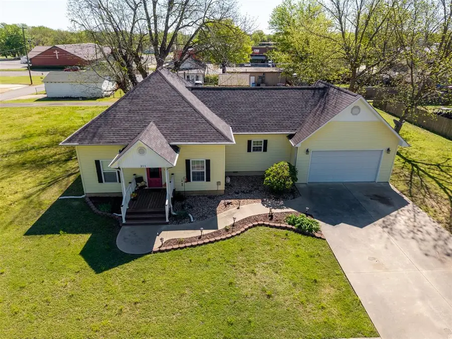 311 NW 1st Street, Checotah, OK 74426 - #2