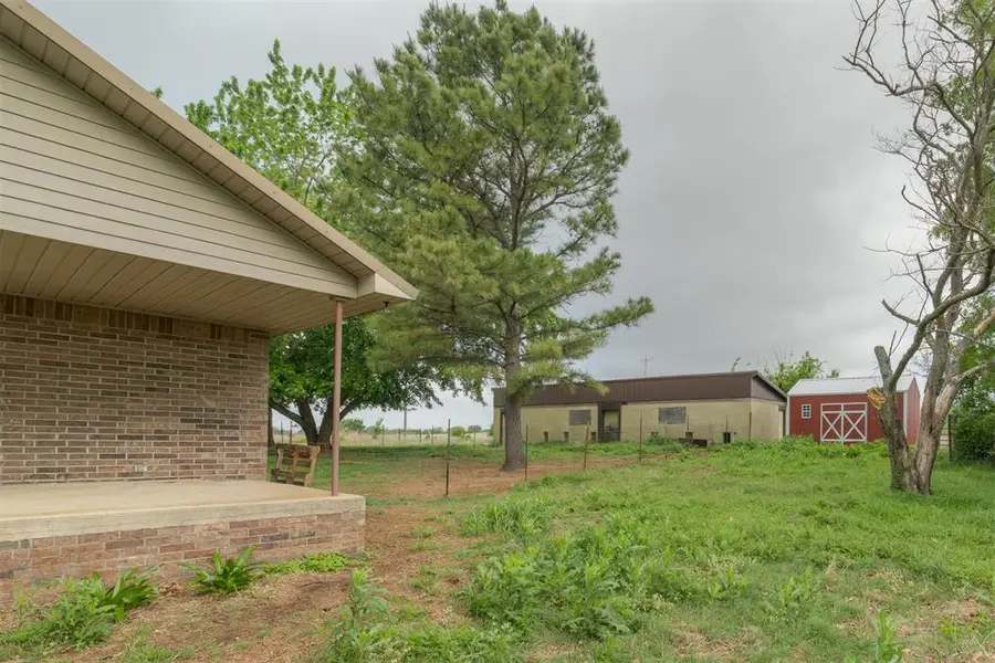 519 N Main Street, Elmore City, OK 73433 - #3