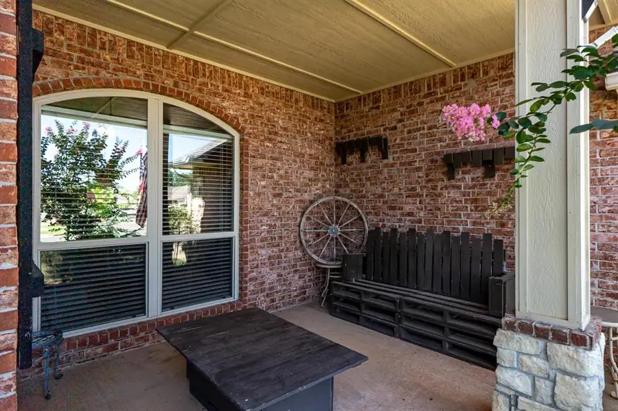 9804 SW 36th Road, Yukon, OK 73099 - #2