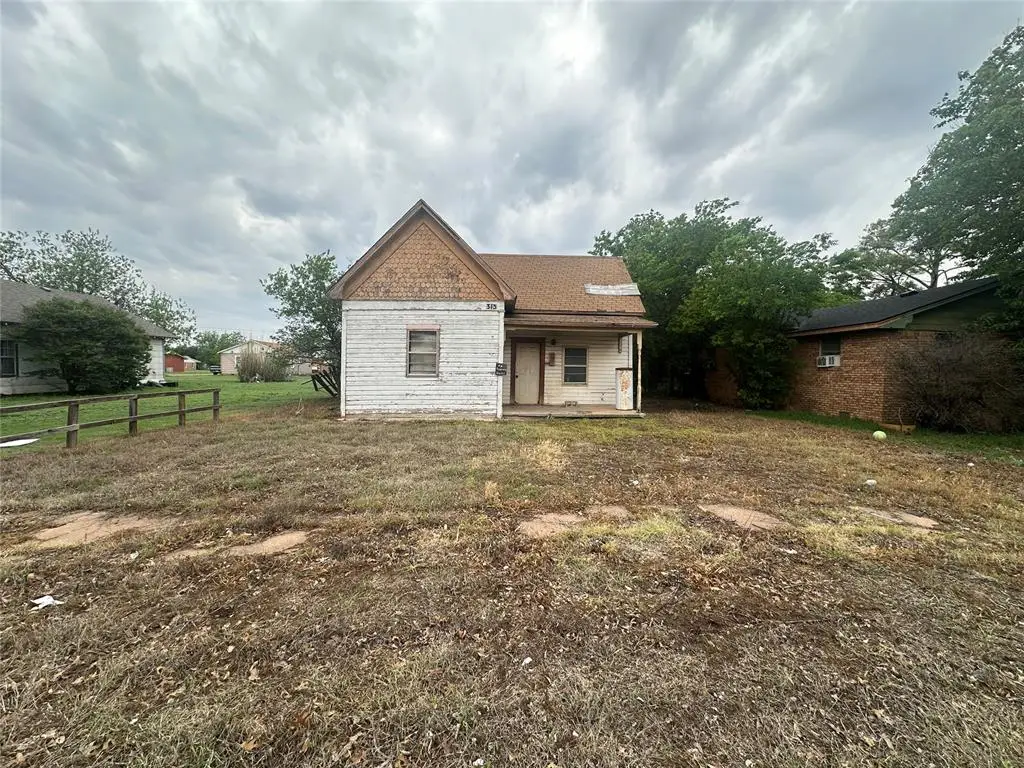 313 S 17th Street, Frederick, OK 73542 - #1