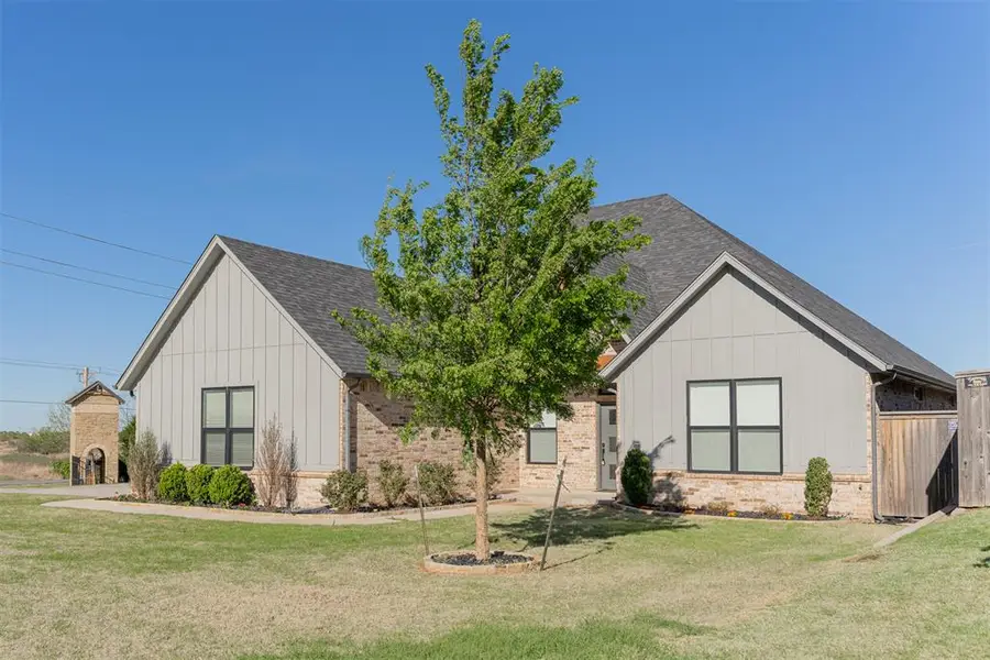 16412 Brookefield Drive, Edmond, OK 73013 - #3