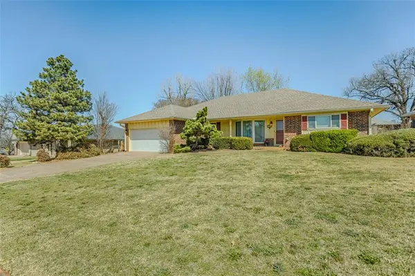 2008 Bella Vista Drive, Edmond, OK 73013