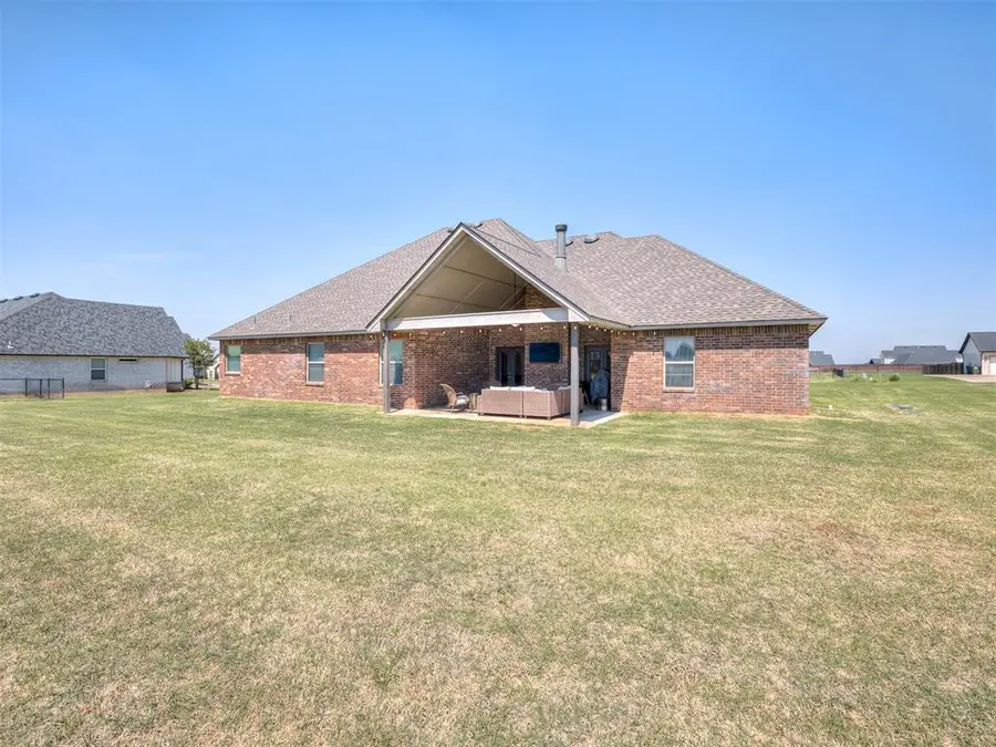 10071 Woodland Way, Edmond, OK 73025 - #3
