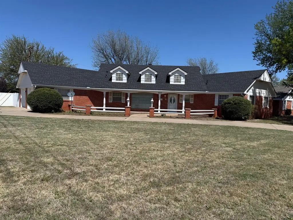1000 N Byers Avenue, Mangum, OK 73554 - #1