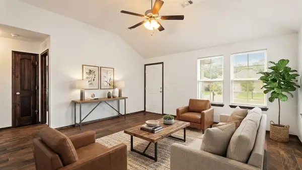 229 Evermore Lane, Yukon, OK 73099