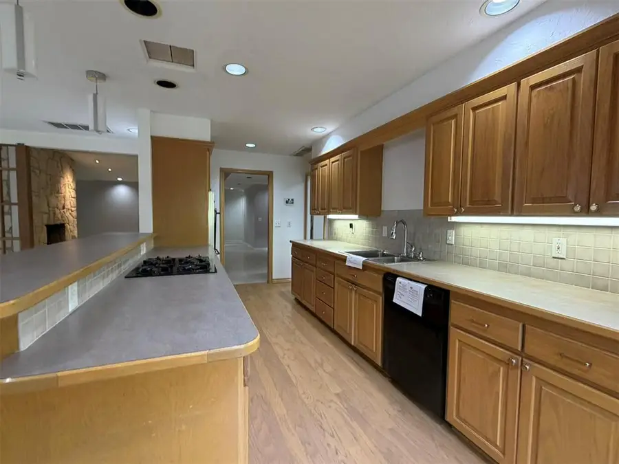 3704 NW 69th Street, Oklahoma City, OK 73116 - #3