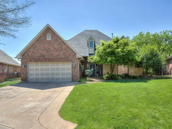4633 Olde Village Circle, Edmond, OK 73013