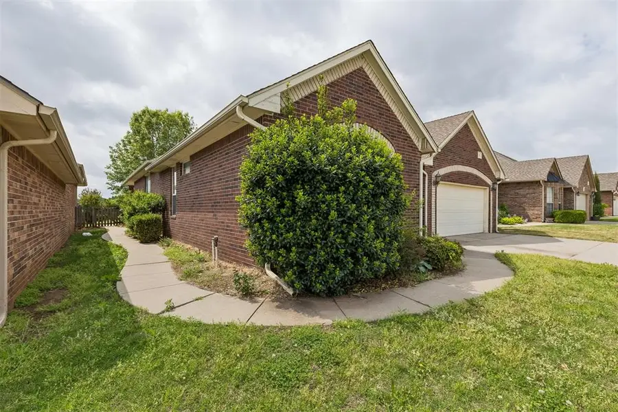 1308 River Birch Drive, Yukon, OK 73099 - #2