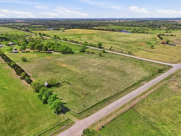 2213 E 68th Street, Stillwater, OK 74074