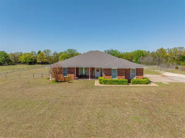 3325 Janet Lane, Harrah, OK 73045