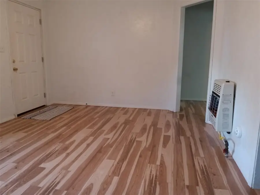 720 W D Avenue, Elk City, OK 73644 - #3