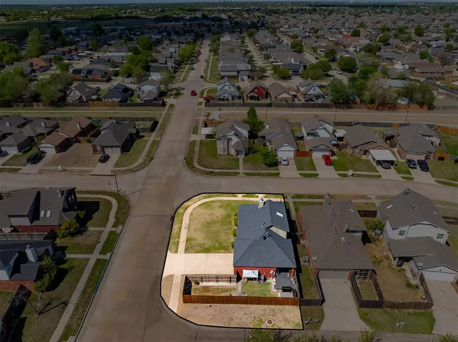 1612 SW 23rd Street, Moore, OK 73170 - #2