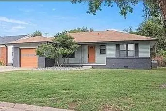 1110 E 6th Street, Cushing, OK 74023 - #2